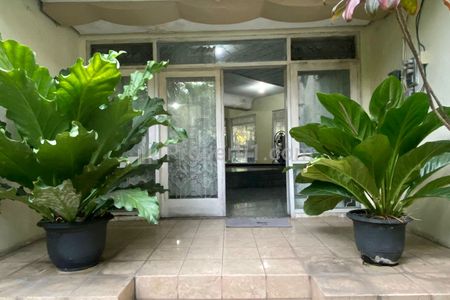 Dijual Villa Strategis di Jalan Raya Daerah Pandaan, Pasuruan