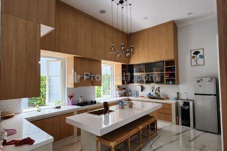 Jual Rumah dengan Suasana Tenang di Komplek Griya Permata Cipondoh, Tangerang