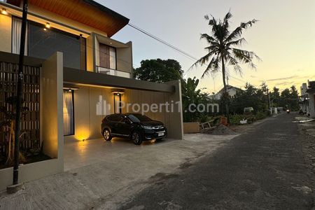 Dijual Rumah Baru Mewah Modern Full Furnish di Kadisoka Maguwoharjo Yogyakarta