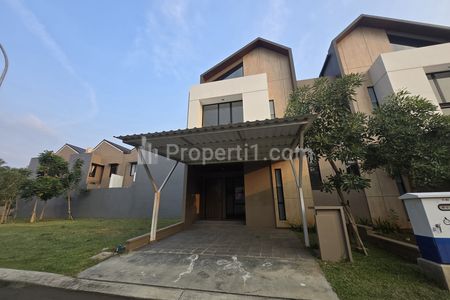 Disewakan Rumah Hoek Baru di Suvarna Sutera Tangerang