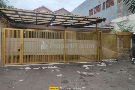Dijual Rumah Tusuk Sate Siap Huni di Permata Hijau 2, Grogol Selatan, Kebayoran Lama, Jakarta Selatan