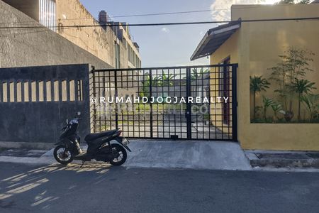 Dijual Tanah Strategis Bonus IMB Kost 33 Kamar Seputar Nologaten Seturan Yogyakarta