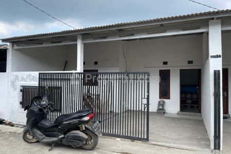 Tampak depan rumah