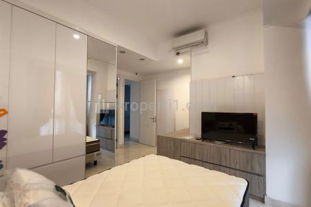 Sewa Apartemen 3 Bedroom dengan Fasilitas Hotel di Jakarta Barat - Taman Anggrek Residences