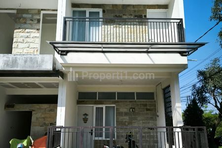 Dijual Rumah 2 Lantai Modern Minimalis 1,2 Km dari Kampus UB Malang