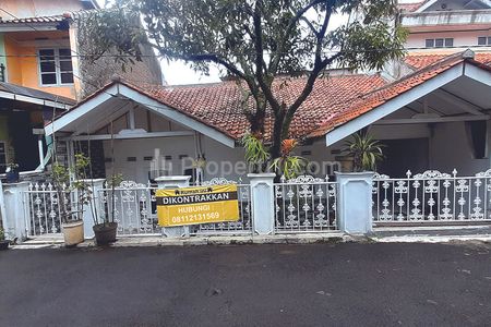 Disewakan Rumah 2 Kamar Tidur 2 Kamar Mandi dengan Carport di Cijambe Bandung