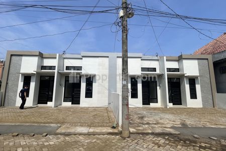 Tampak muka , 4 rumah kembar