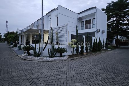 Dijual Rumah Mewah Cluster dengan Swimming Pool di Metland Menteng, Cakung, Jakarta Timur