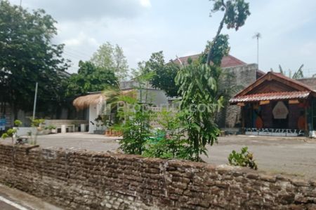 Dijual Tempat Usaha di Jalan Klasmen, Solo