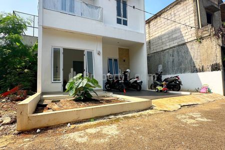 Dijual Rumah Baru Bebas Banjir di Kalisari, Pasar Rebo, Jakarta Timur