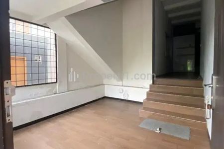 Disewakan Rumah Strategis Daerah Sayap Sutami, Bandung