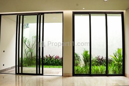 Jual Rumah Baru di Kemang Jakarta Selatan - 5 Kamar Tidur Semi Furnished