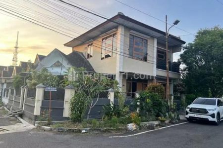 Dijual Rumah 2 Lantai di Soekarno Hatta Malang