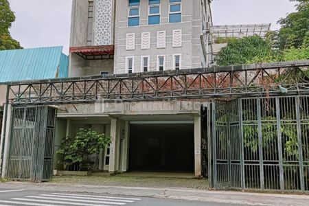Dijual Tempat Usaha Kosong di Raya Letjen Suprapto Kota Yogjakarta