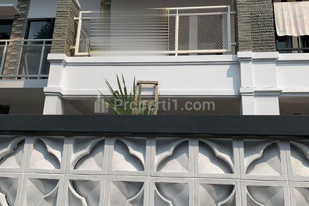 Dijual Rumah Harga NJOP di Kalibata, Pancoran, Jakarta Selatan