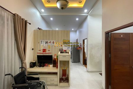 Dijual/Disewakan Rumah Hook di Komplek Cemara Hijau Jalan Metal - Medan