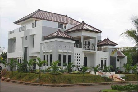 Dijual Cepat Rumah Mewah 3 Lantai Luas 450m2, di Taman Bintaro Jaya - Tangerang Selatan