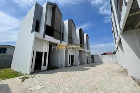 Dijual Rumah di Komplek Cemara Houston Residence Jalan Lorong Timur 2 - Medan