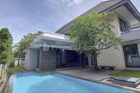 Jual Rumah Mewah Ada Kolam Renang di Senopati/SCBD Kebayoran Baru, Jakarta Selatan STD261