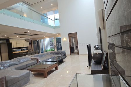 Dijual Rumah Baru 4 Tahun di Klungkung Mega Kuningan Jakarta Selatan