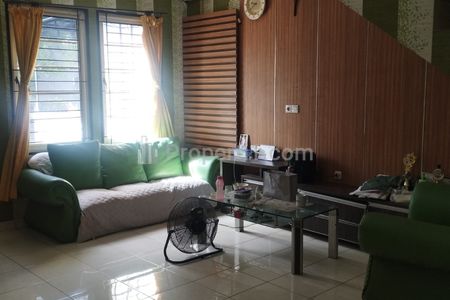 Dijual Rumah 2 Lantai Siap Huni di Taman Semanan Indah Lokasi Strategis Jakarta Barat
