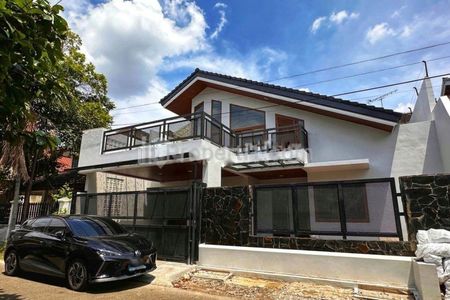 Disewakan Rumah Pondok Indah - 4KT Semi Furnished di Jakarta Selatan