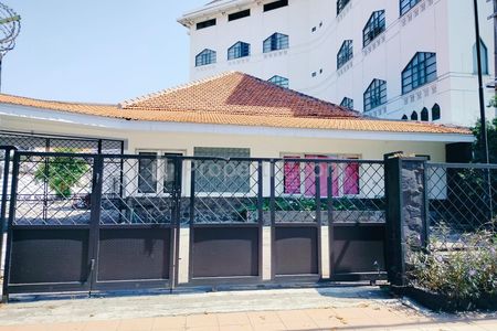 Rumah Dijual di Raya Darmo Surabaya Pusat