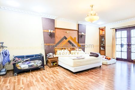 Dijual Villa Komplek Grand Polonia Jalan Perhubungan Udara - Medan