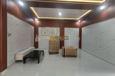 Rumah 2,5 Tingkat Dijual di Komplek Cemara Asri - Medan Jalan Salak