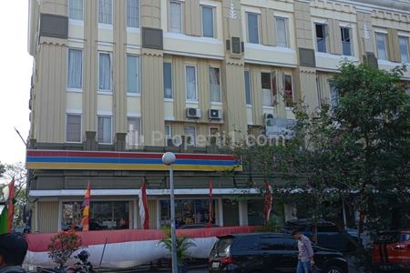 Jual Ruko 3 Unit Bagus di Komplek Boutique Office Park Jakarta Pusat