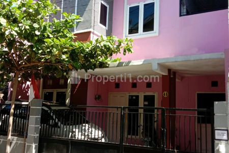 Disewakan Rumah Kost Nabila Khusus Pasutri Muda Tanpa Anak Fasilitas Lengkap Ada Kulkas dan Dapur Pribadi di Surabaya