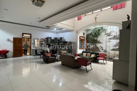 Jual Cepat Rumah Bagus Tipe 5+1 Full Furnished | SHM | Luas 18x20 Taman Harapan Indah Jelambar, Jakarta Barat