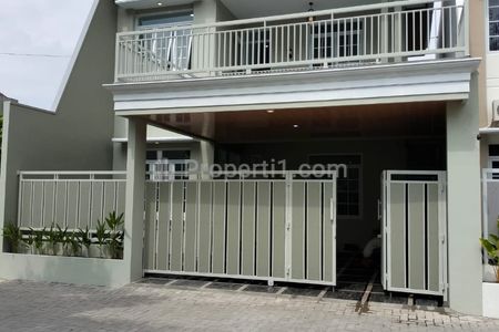 Dijual Rumah Mewah 2 Lantai Dekat Stadion Maguwoharjo, Sleman