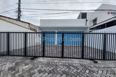 Dijual Tempat Usaha di Jalan Manyar Kartika, Surabaya