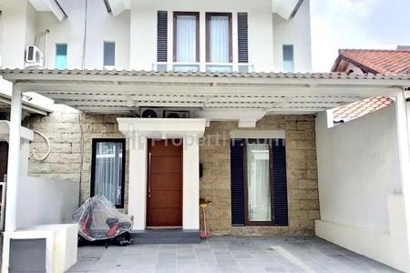 Dijual Rumah Bagus di Taman Puspa Raya Citraland, Surabaya