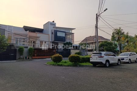 Jual Cepat Rumah Citra 2 Ext Hoek Megah Depan Taman
