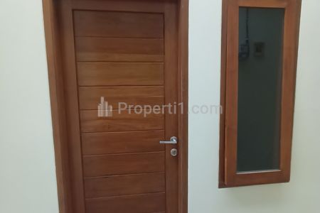 Tampak depan kamar kost