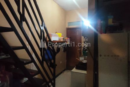 Jual Rugi Rumah dan Kios Strategis Pinggir Jalan Parigi Bintaro, Tangerang Selatan