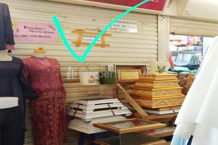 Sewa Kios / Toko Pasar Tanah Abang Blok A Jakarta Pusat, Lokasi Strategis Depan Lift dari Pintu Utama