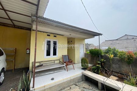 Dijual Rumah Luas di Tanah Baru, Depok