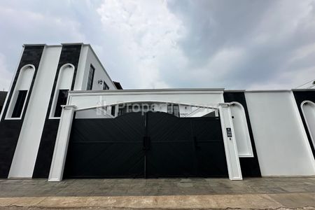 Dijual Rumah Mewah + Kost 8 Pintu di Jakarta Selatan – Aset Strategis, Siap Huni & Produktif