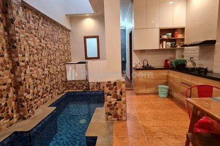 DIJUAL Rumah Semi Furnished di Tanjung Barat, Jakarta Selatan