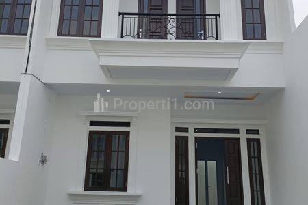 Dijual Rumah Baru Harga 2,4 Milyaran 2,5 Lantai di Cilandak, Jakarta Selatan