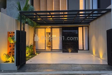 Dijual Rumah Cantik Full Furnish Dekat Stadion Maguwoharjo Sleman