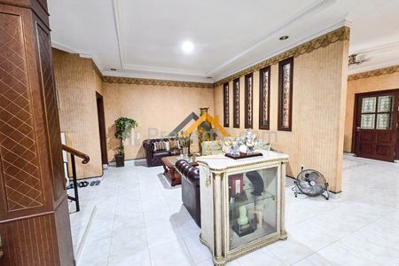 Dijual Rumah di Jalan S. Parman - Petisah Hulu, Medan