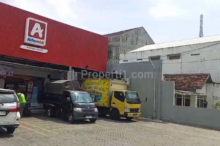 Dijual Tempat Usaha di Dagangan, Madiun Ex Alfa Midi