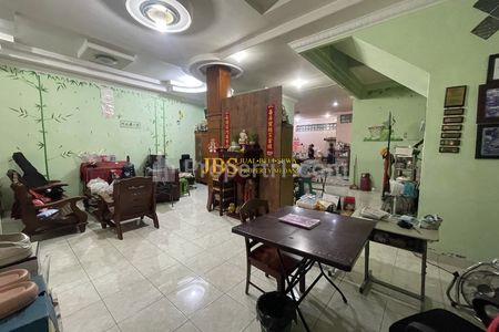 Jual Rumah 2 Tingkat Siap Huni di Komplek Cemara Hijau - Medan