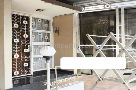 Sewa Rumah Dekat TIP TOP Ciputat, Pool Bus Way Ciputat, RS Sari Asih Ciputat, Pasar Ciputat, Gerbang Tol Pamulang