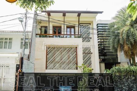 Disewakan Rumah di Senopati/SCBD/Kebayoran Baru Jakarta Selatan STD626