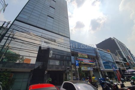 Jual Hotel Bintang Tiga, Masih Aktif, Total Kamar 64, Ada 8 Lantai, Dekat Blok M, Pasaraya, Kebayoran Baru, Jakarta Selatan